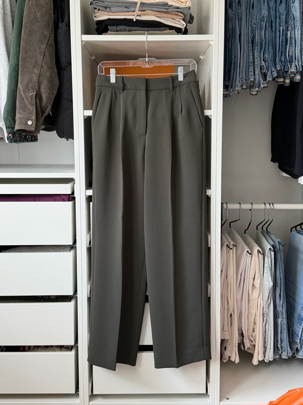 Aritzia Effortless Pants